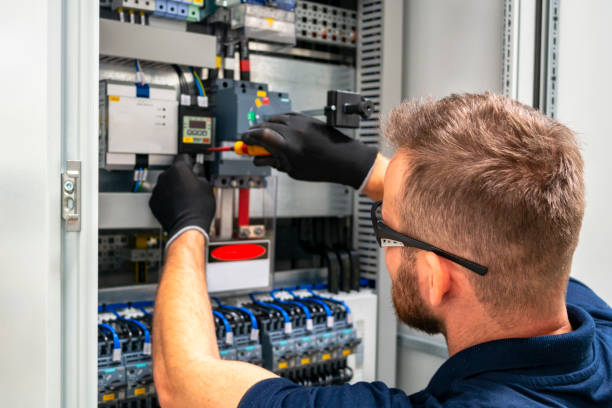 Best Local Electrician Companies  in North Prairie, WI